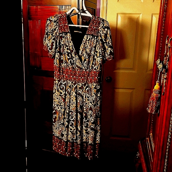 Dress - Picture 1 of 5